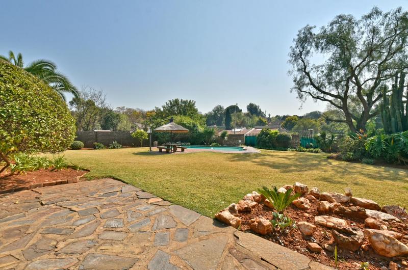 3 Bedroom Property for Sale in Weltevreden Park Gauteng