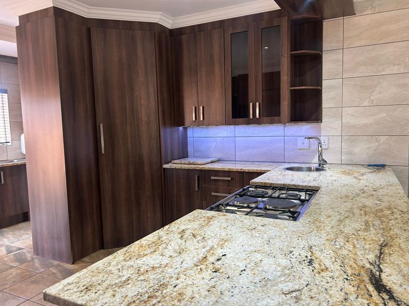 To Let 5 Bedroom Property for Rent in Wingate Park Gauteng