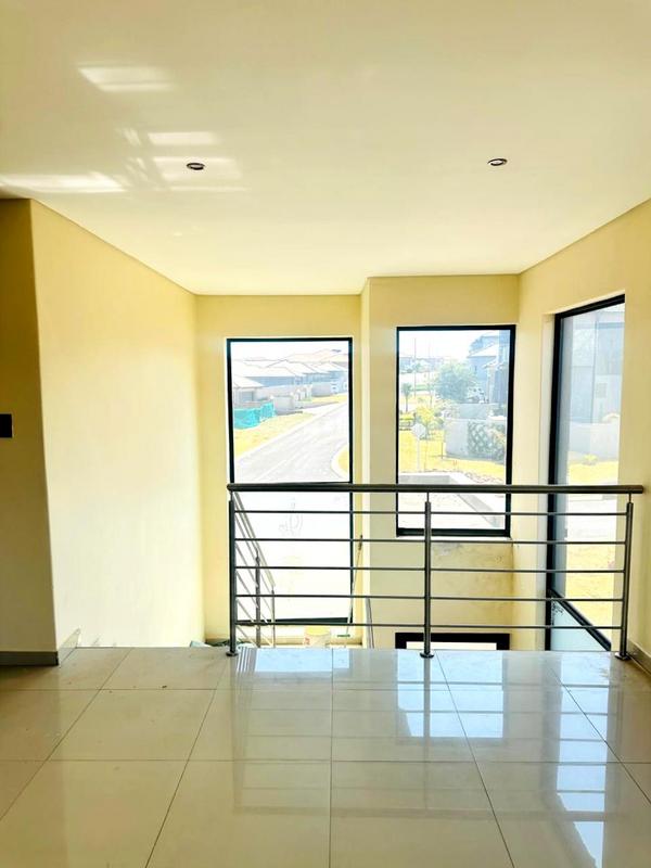3 Bedroom Property for Sale in Wildtuinpark Gauteng