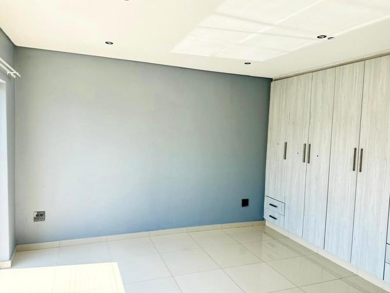 3 Bedroom Property for Sale in Wildtuinpark Gauteng