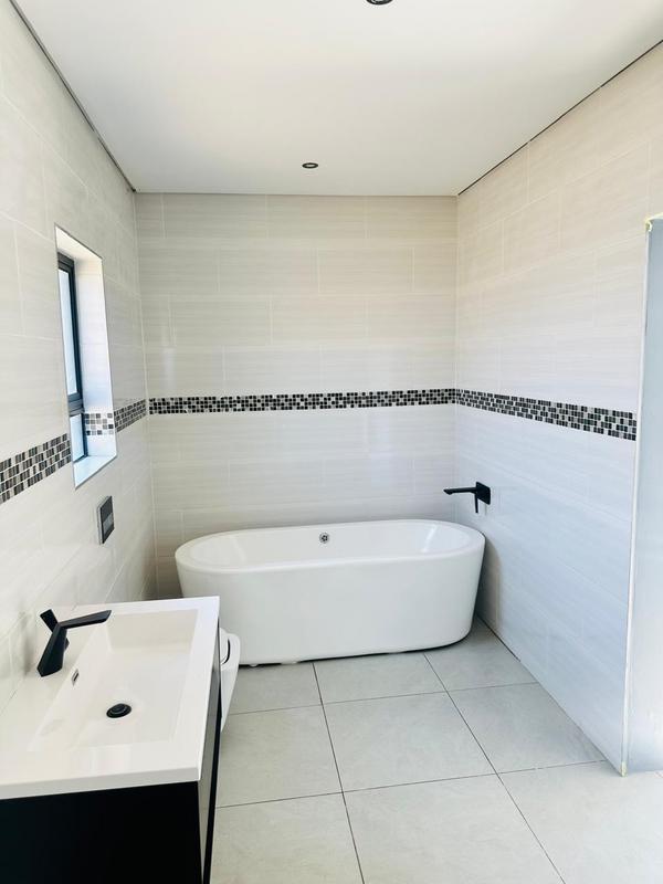 3 Bedroom Property for Sale in Wildtuinpark Gauteng