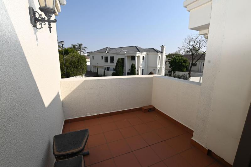 4 Bedroom Property for Sale in Lonehill Gauteng