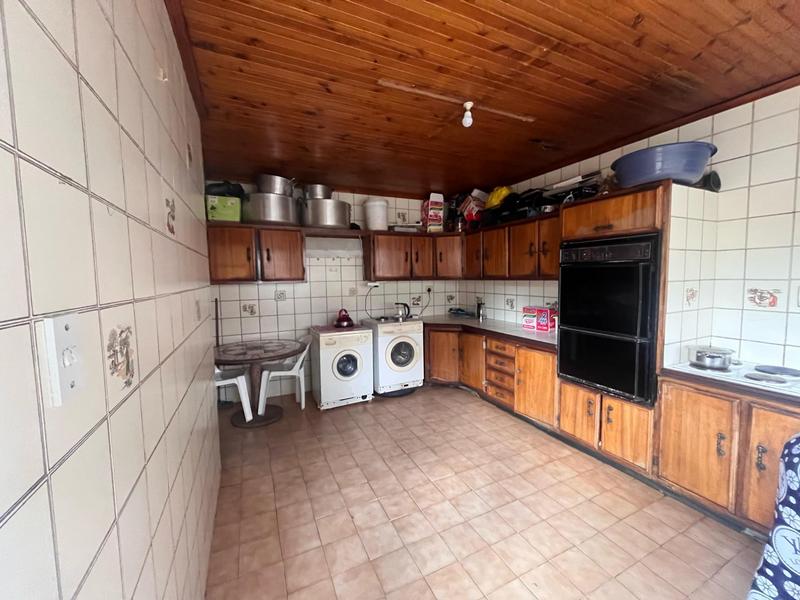 7 Bedroom Property for Sale in Bezuidenhout Valley Gauteng