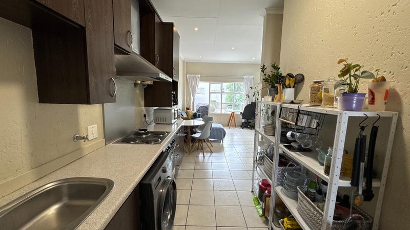 To Let 2 Bedroom Property for Rent in Pineslopes Gauteng