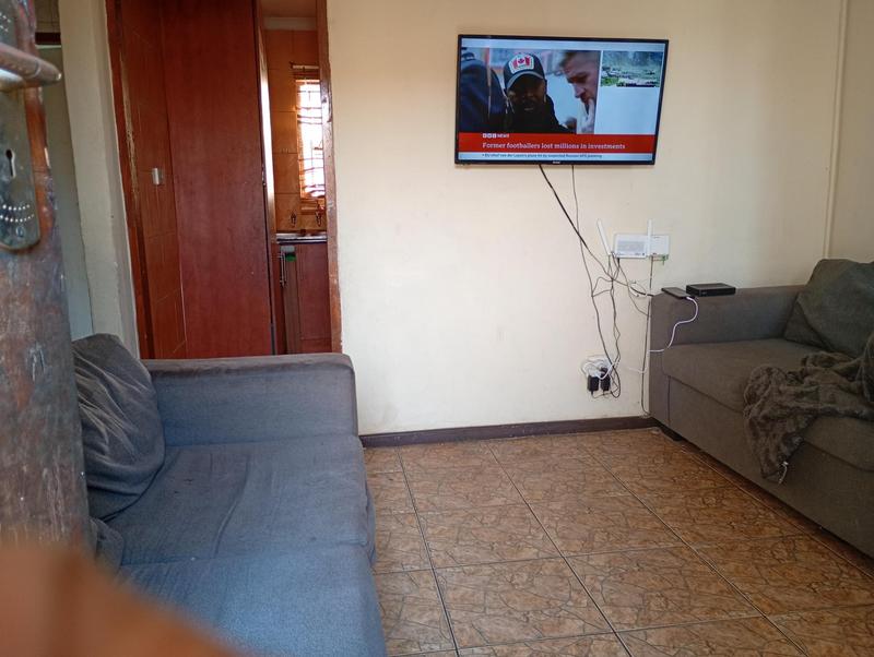 2 Bedroom Property for Sale in Protea Glen Gauteng
