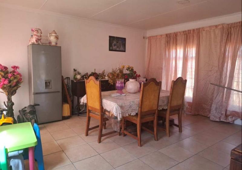 3 Bedroom Property for Sale in Verwoerdpark Gauteng