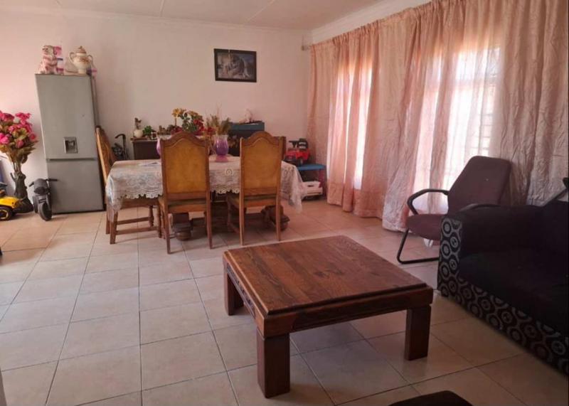 3 Bedroom Property for Sale in Verwoerdpark Gauteng