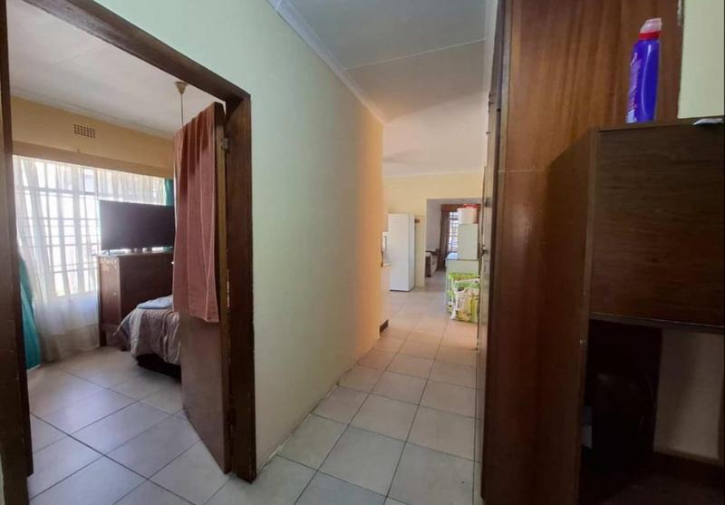 3 Bedroom Property for Sale in Verwoerdpark Gauteng