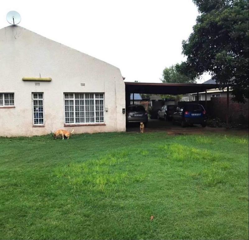 3 Bedroom Property for Sale in Verwoerdpark Gauteng