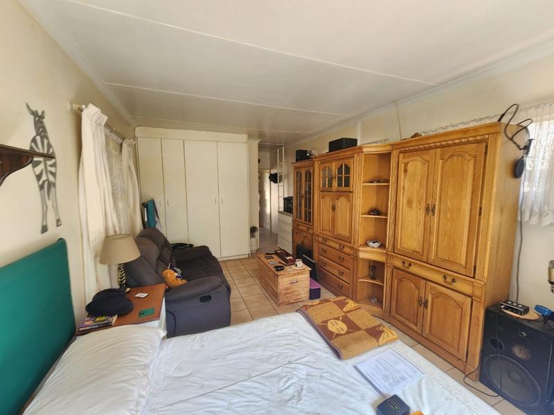 5 Bedroom Property for Sale in Walkerville Gauteng