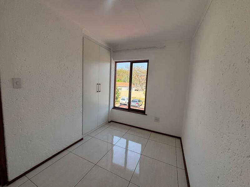 2 Bedroom Property for Sale in Fairland Gauteng