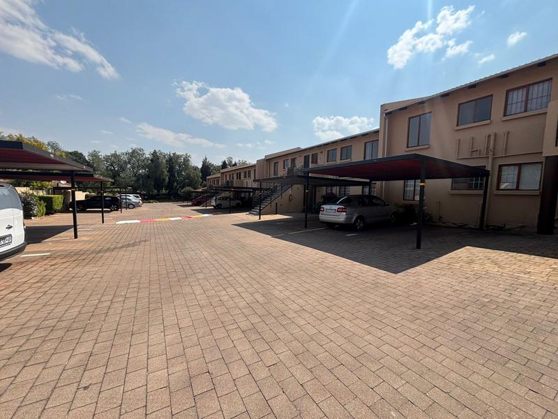 2 Bedroom Property for Sale in Fairland Gauteng