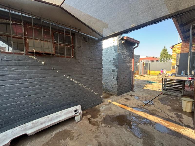 2 Bedroom Property for Sale in Newlands Gauteng