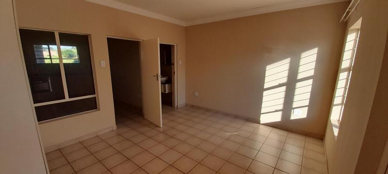 To Let 1 Bedroom Property for Rent in Buccleuch Gauteng