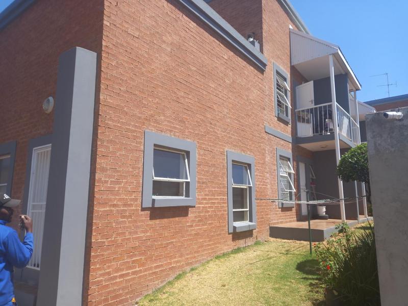 To Let 1 Bedroom Property for Rent in Buccleuch Gauteng