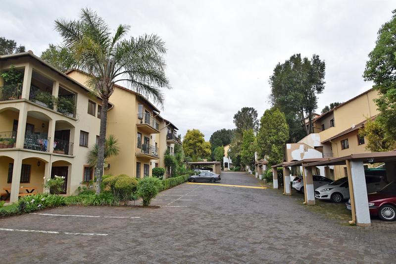 2 Bedroom Property for Sale in Atholl Gauteng