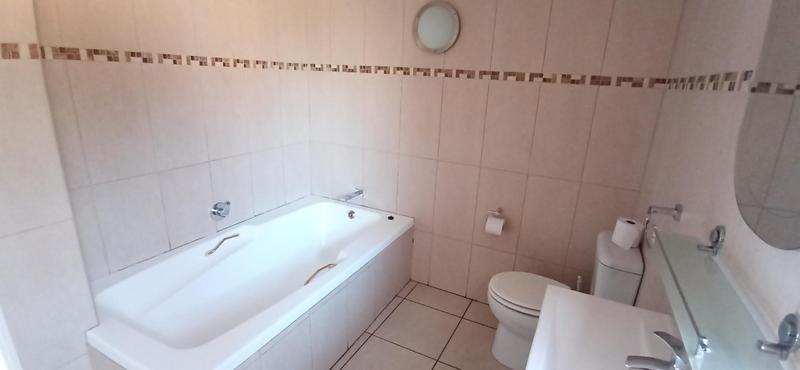 To Let 3 Bedroom Property for Rent in Moreleta Park Gauteng
