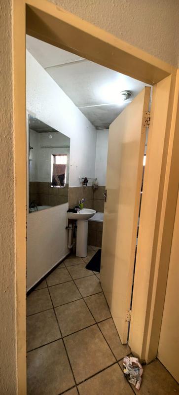 2 Bedroom Property for Sale in Olievenhoutbosch Gauteng