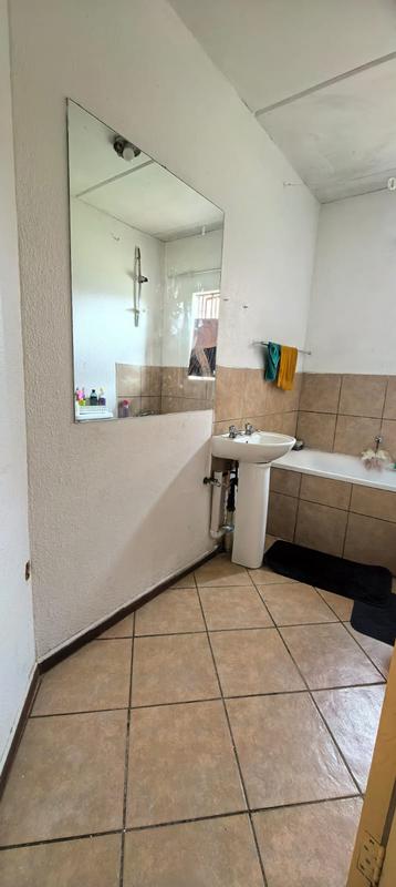 2 Bedroom Property for Sale in Olievenhoutbosch Gauteng