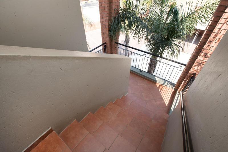 1 Bedroom Property for Sale in Bedfordview Gauteng