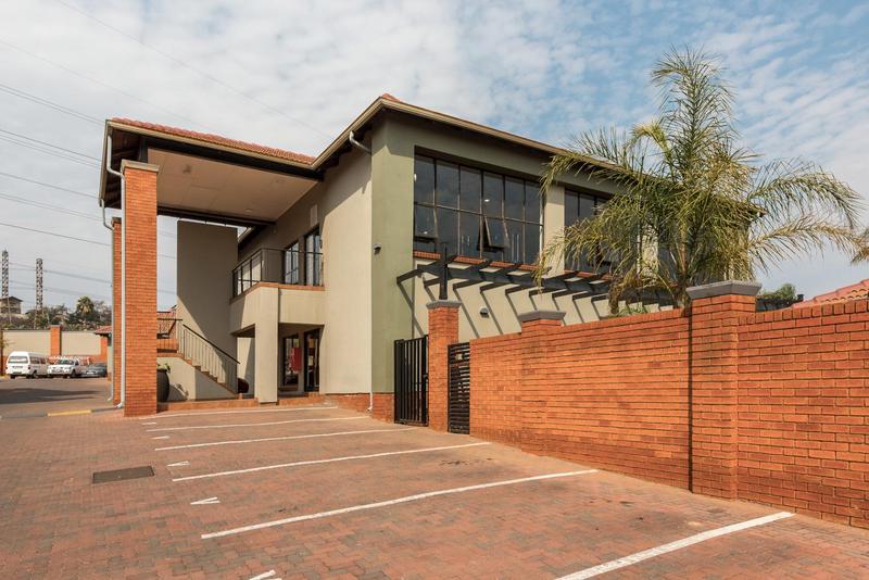 1 Bedroom Property for Sale in Bedfordview Gauteng