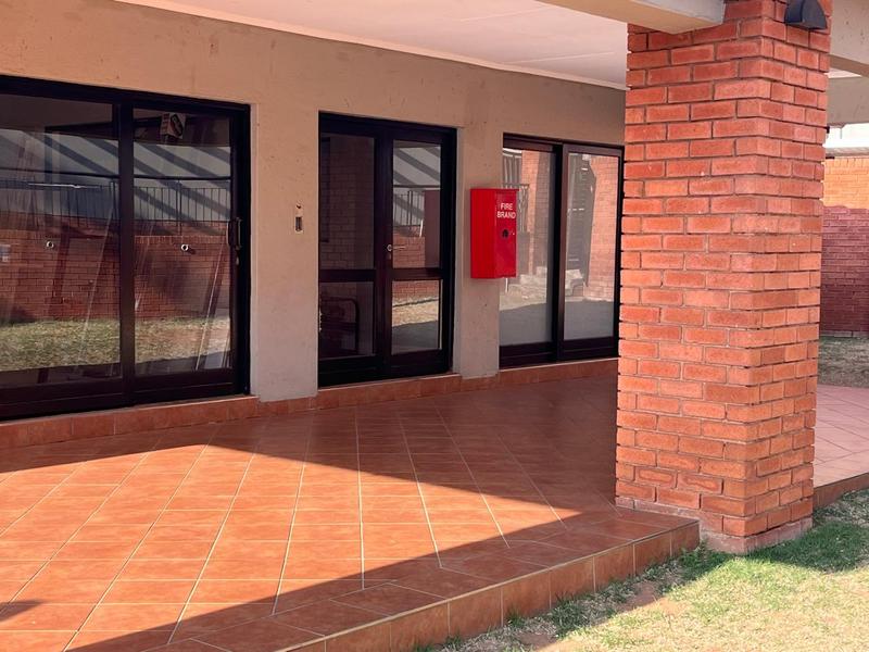 1 Bedroom Property for Sale in Bedfordview Gauteng