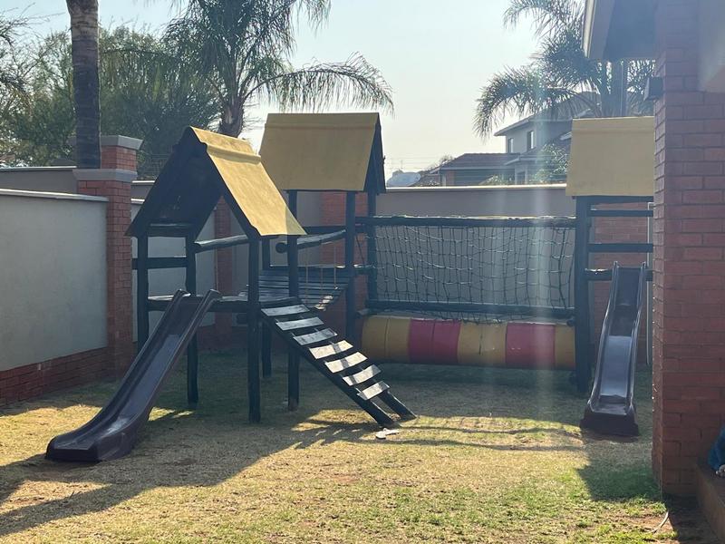 1 Bedroom Property for Sale in Bedfordview Gauteng