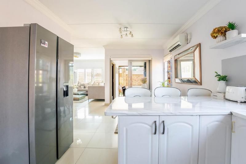 4 Bedroom Property for Sale in Van Riebeeck Park Gauteng