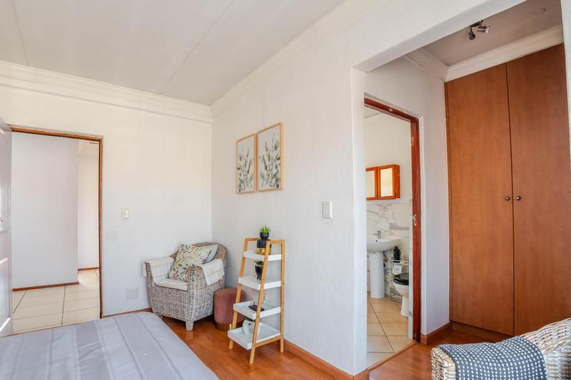 4 Bedroom Property for Sale in Van Riebeeck Park Gauteng