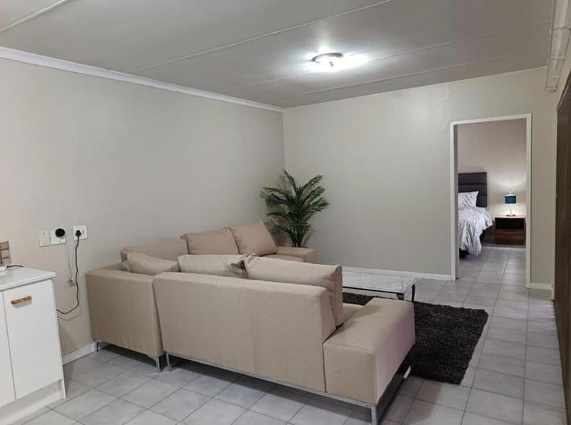 To Let 1 Bedroom Property for Rent in Cyrildene Gauteng