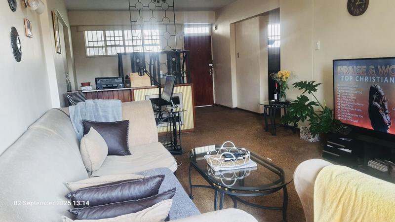 2 Bedroom Property for Sale in Berea Gauteng