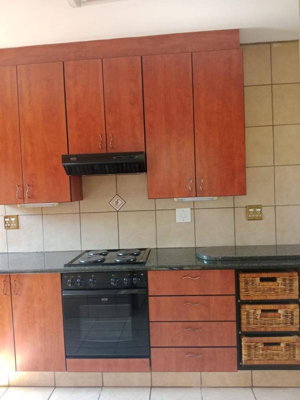 To Let 1 Bedroom Property for Rent in Bedfordview Gauteng