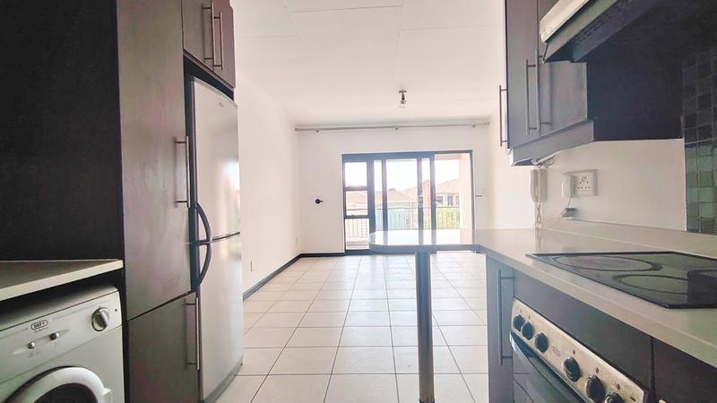 To Let 2 Bedroom Property for Rent in Greenstone Hill Gauteng