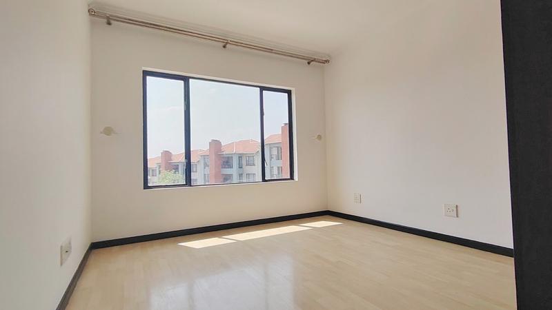 To Let 2 Bedroom Property for Rent in Greenstone Hill Gauteng