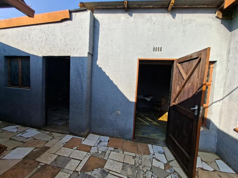 2 Bedroom Property for Sale in Dobsonville Gauteng