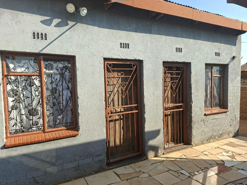 2 Bedroom Property for Sale in Dobsonville Gauteng