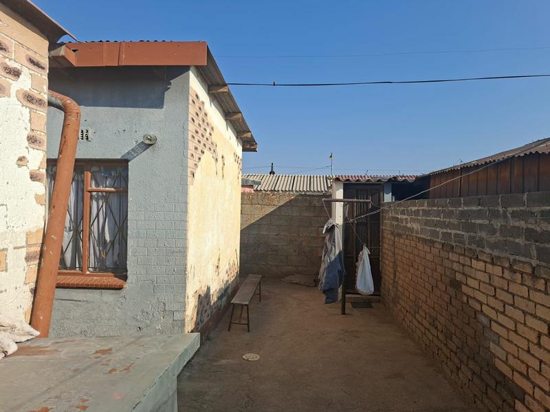 2 Bedroom Property for Sale in Dobsonville Gauteng
