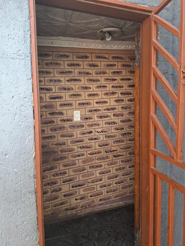 2 Bedroom Property for Sale in Dobsonville Gauteng