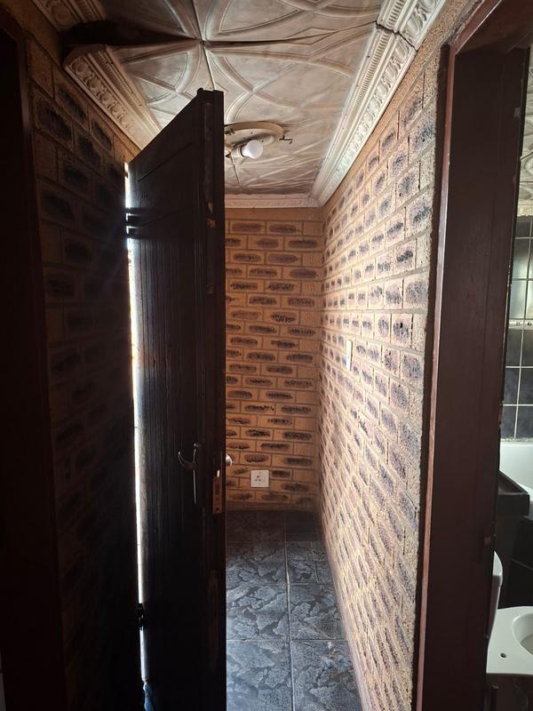 2 Bedroom Property for Sale in Dobsonville Gauteng