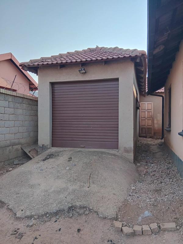 4 Bedroom Property for Sale in Naturena Gauteng