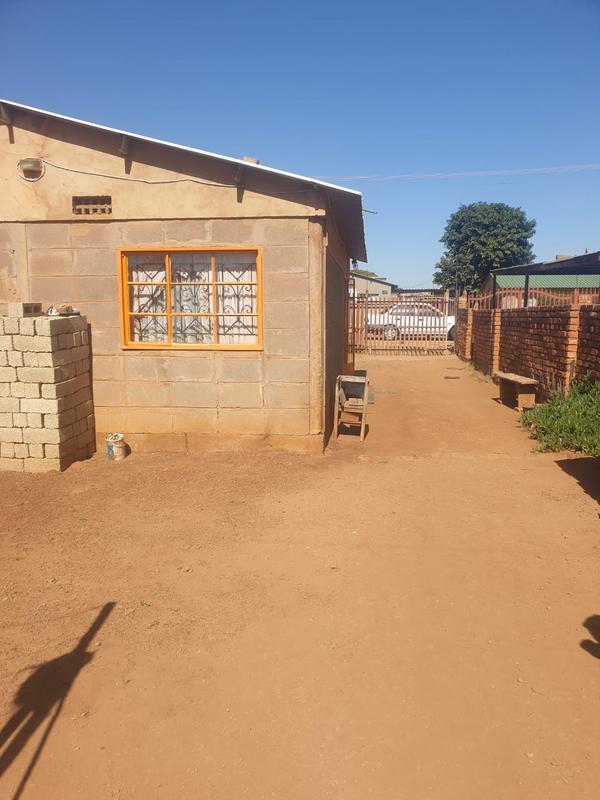 2 Bedroom Property for Sale in Mamelodi Gauteng