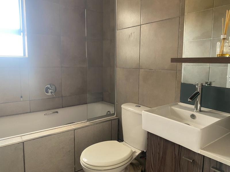 2 Bedroom Property for Sale in Beverley Gauteng