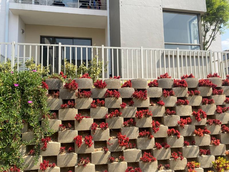 2 Bedroom Property for Sale in Beverley Gauteng