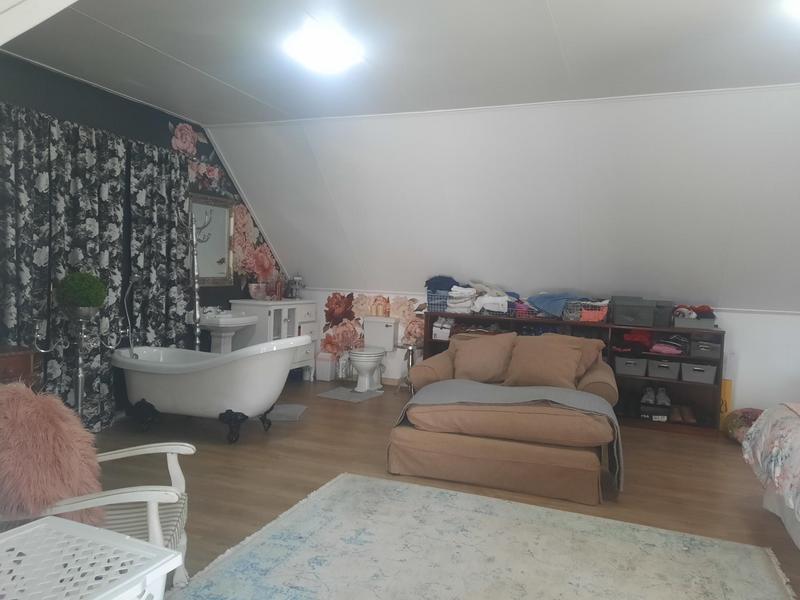 4 Bedroom Property for Sale in Peacehaven Gauteng