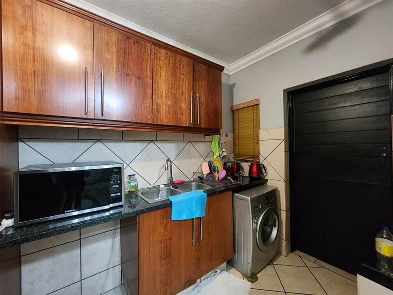 To Let 3 Bedroom Property for Rent in Olympus AH Gauteng