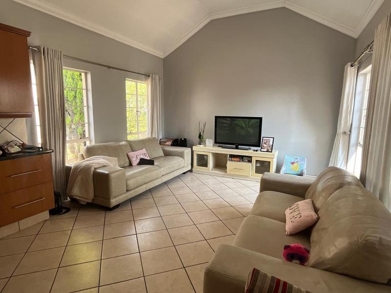 To Let 3 Bedroom Property for Rent in Olympus AH Gauteng