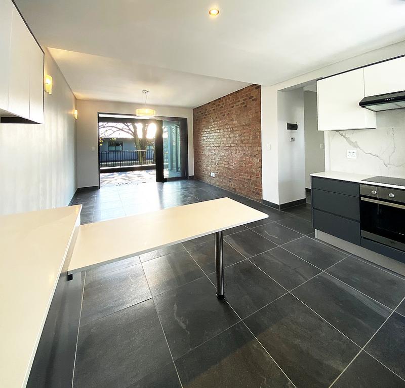 To Let 2 Bedroom Property for Rent in Atholl Gauteng