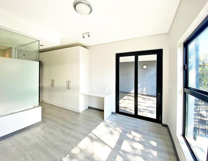 To Let 2 Bedroom Property for Rent in Atholl Gauteng