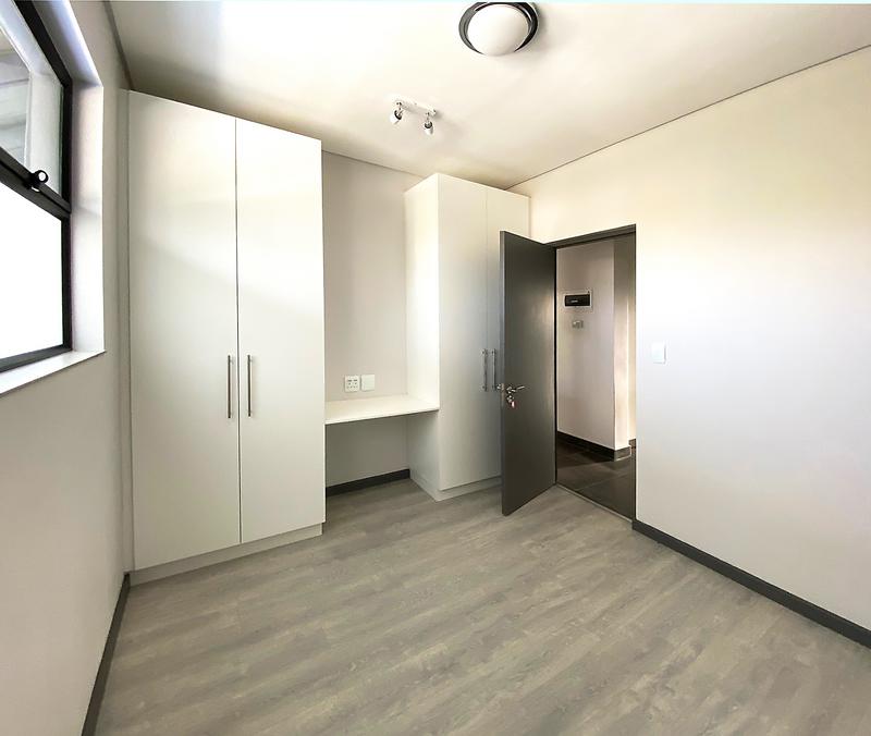 To Let 2 Bedroom Property for Rent in Atholl Gauteng