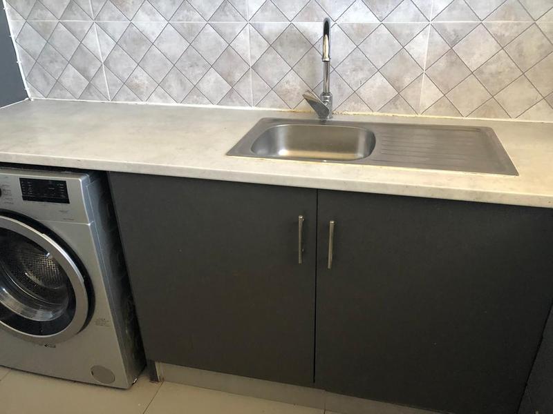1 Bedroom Property for Sale in Parktown North Gauteng